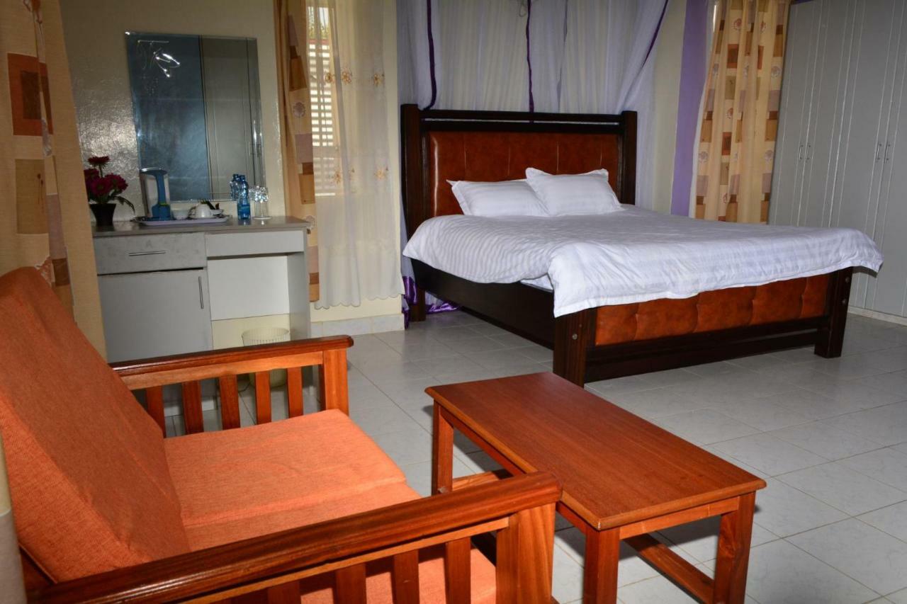 Tommy'S Airport Lounge Hotel Syokimau Exterior foto
